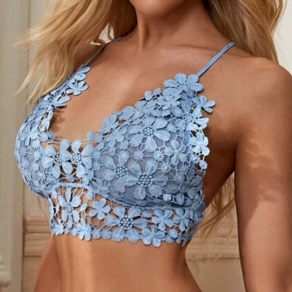NEW! Blue Daisy Crochet Lace Bralette 🌸 - Picture 2 of 7